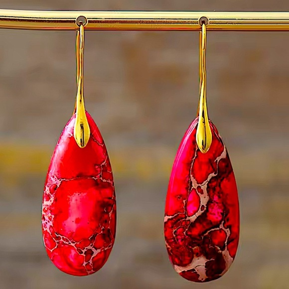 Handcrafted Imperial Red Natural Stone Earrings Gold - Picture 1 of 2